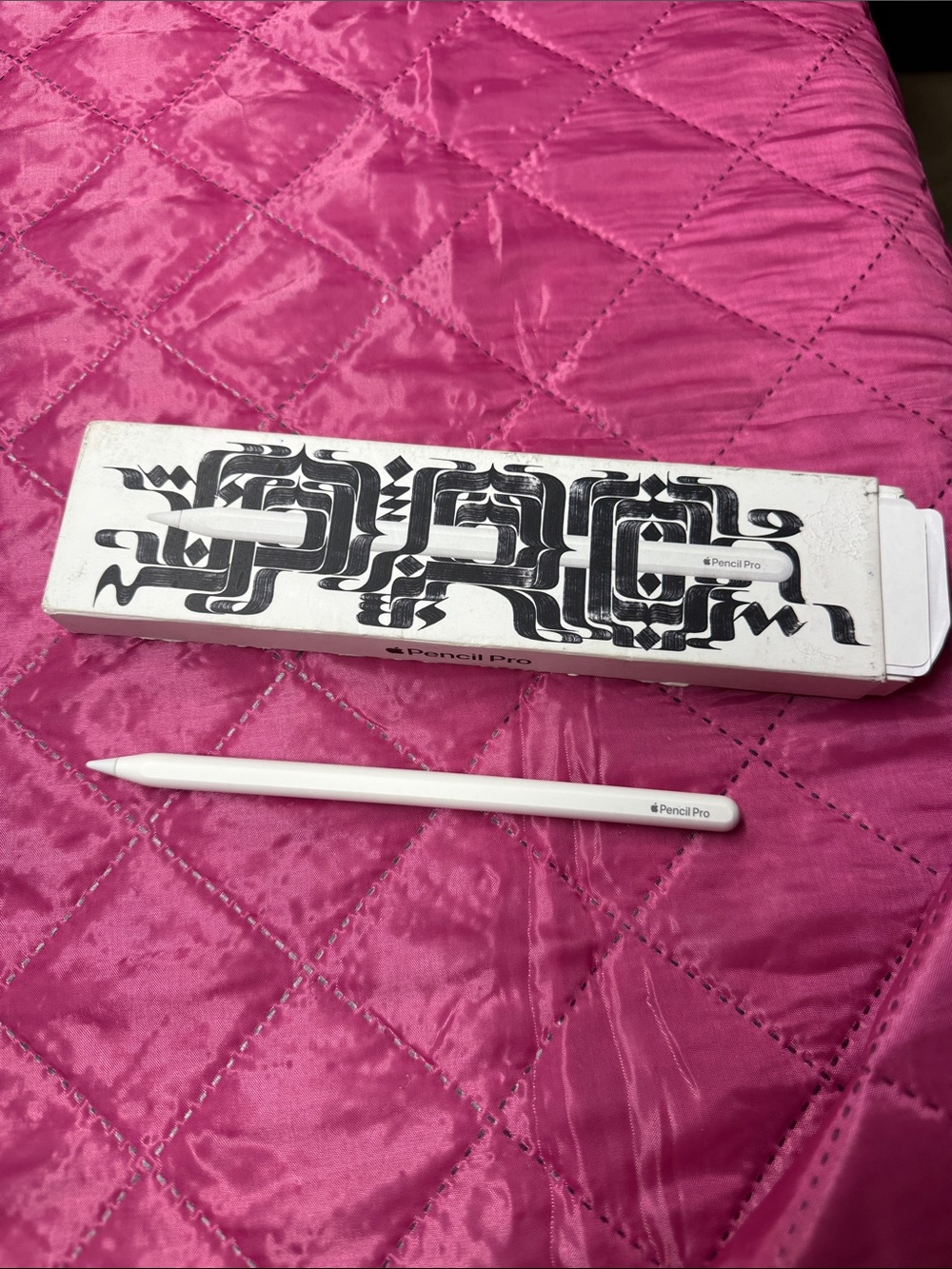 Apple Pencil Pro - White Stylus with Decorative Box